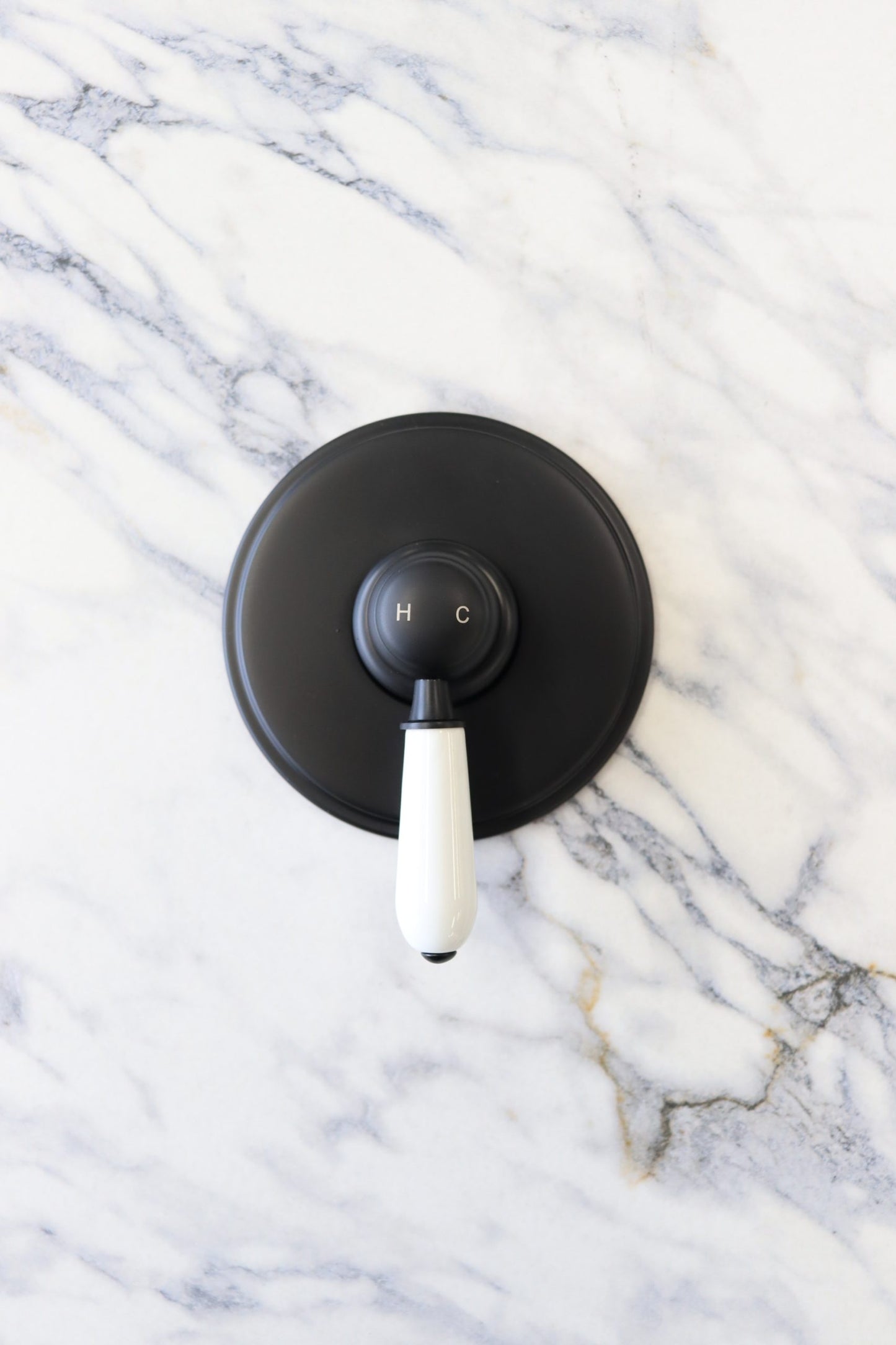 Bordeaux Shower Mixer - Matte Black