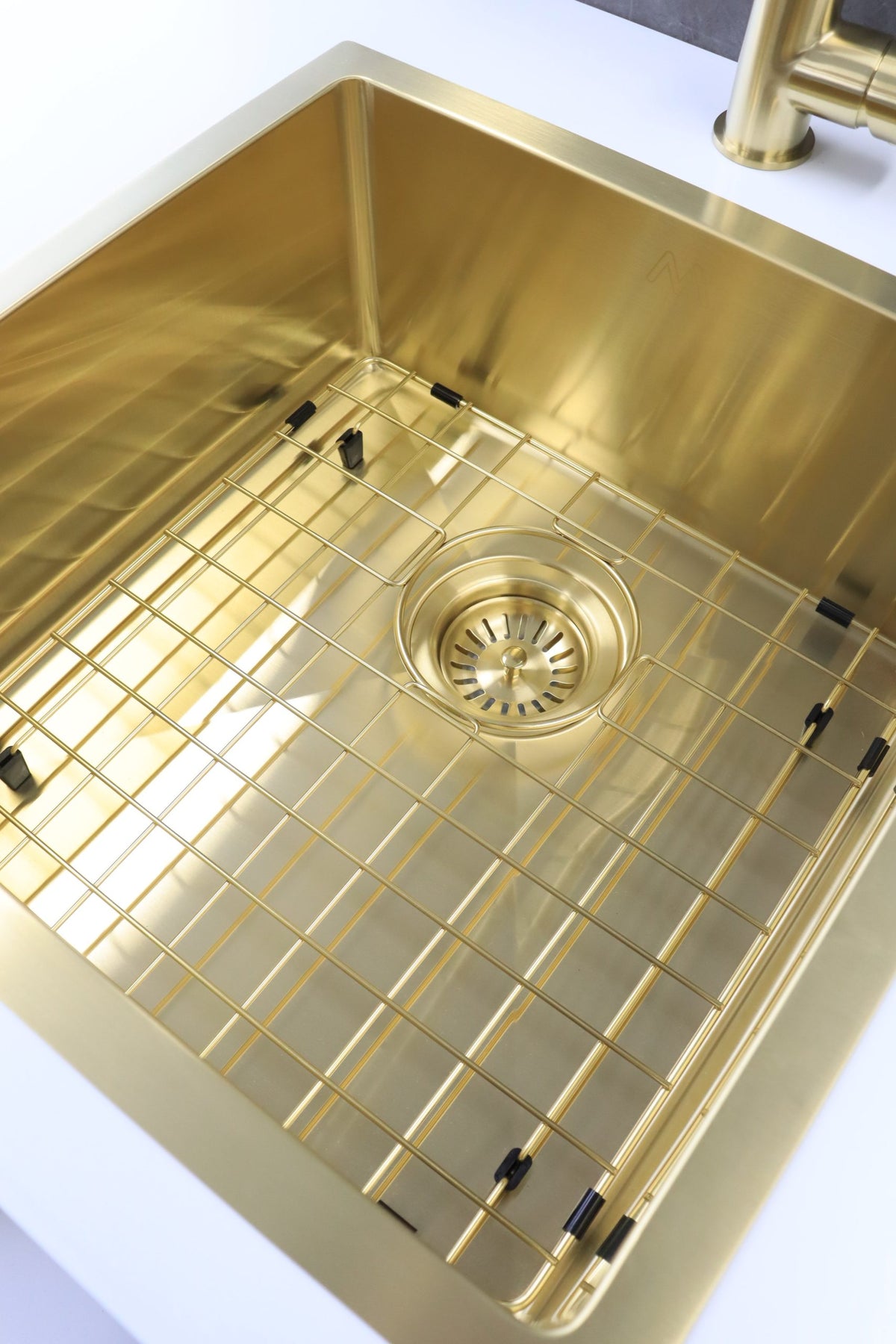 Coloured Sink Protector Grid - Fits M-S202 - rear mounting detail