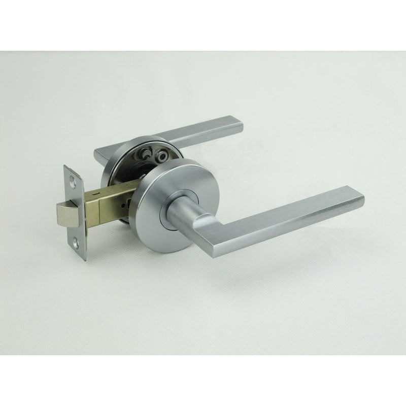 902 Satin Chrome -Passage