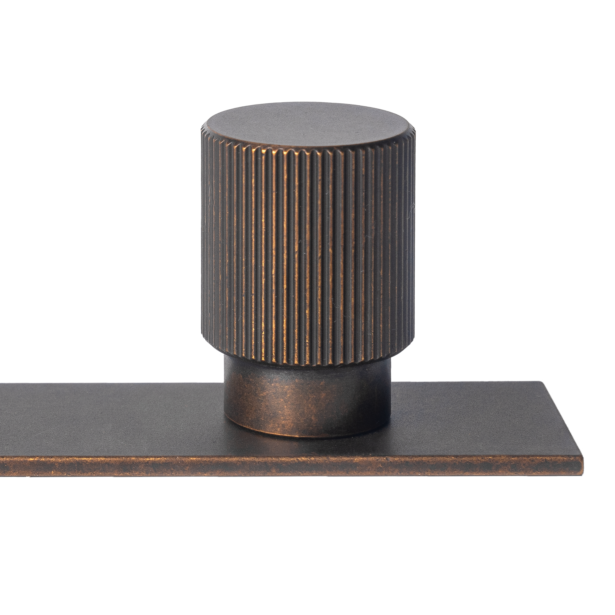 Momo Arpa Round Knob and Backplate 22mm