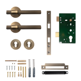 Momo Belgravia Solid Brass Lined Lever Entrance Set In