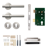 Momo Belgravia Plain Solid Brass Lever Entrance Set In