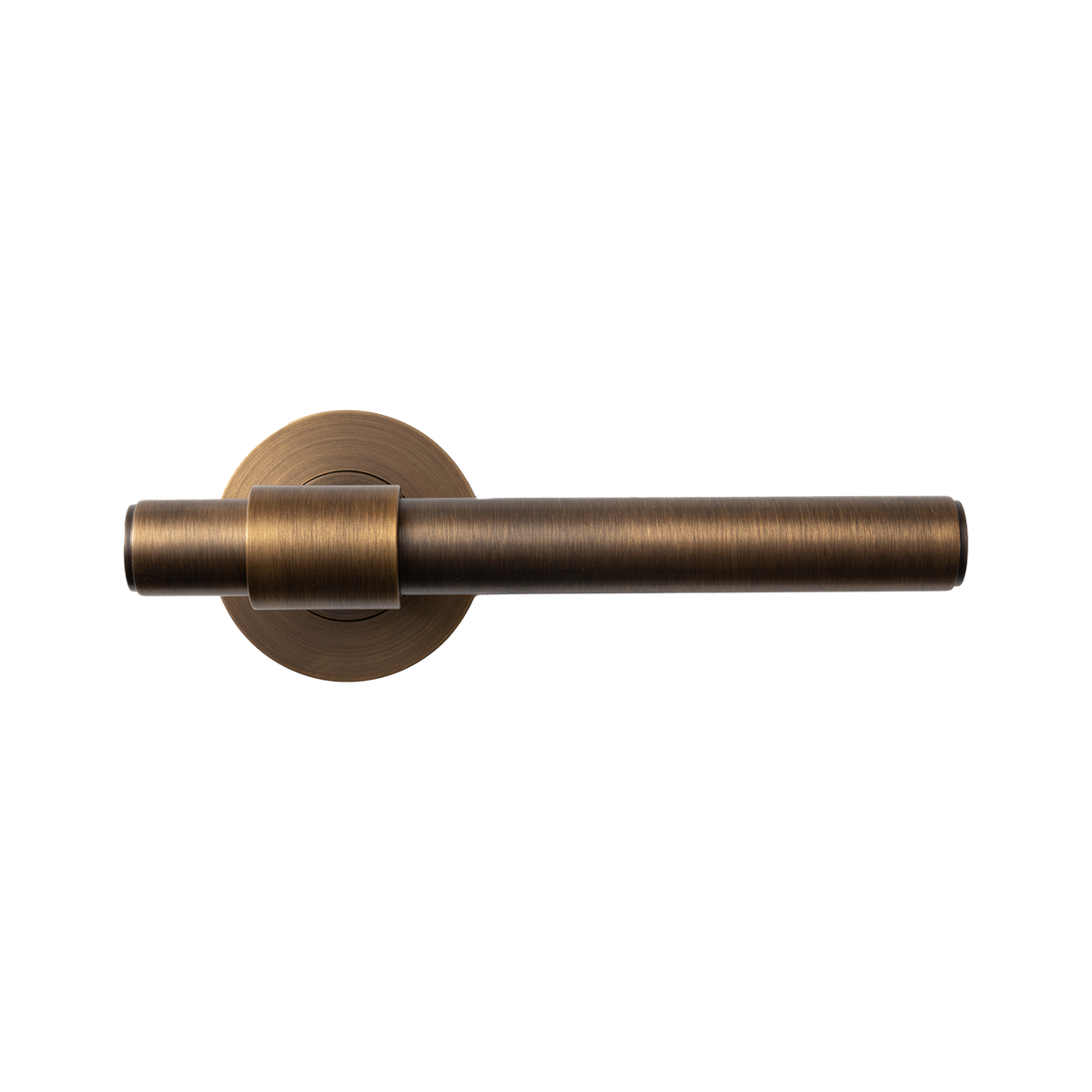 Momo Belgravia Plain Lever Handle Set