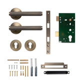 Momo Bellevue Solid Brass Knurled Lever Entrance Set In