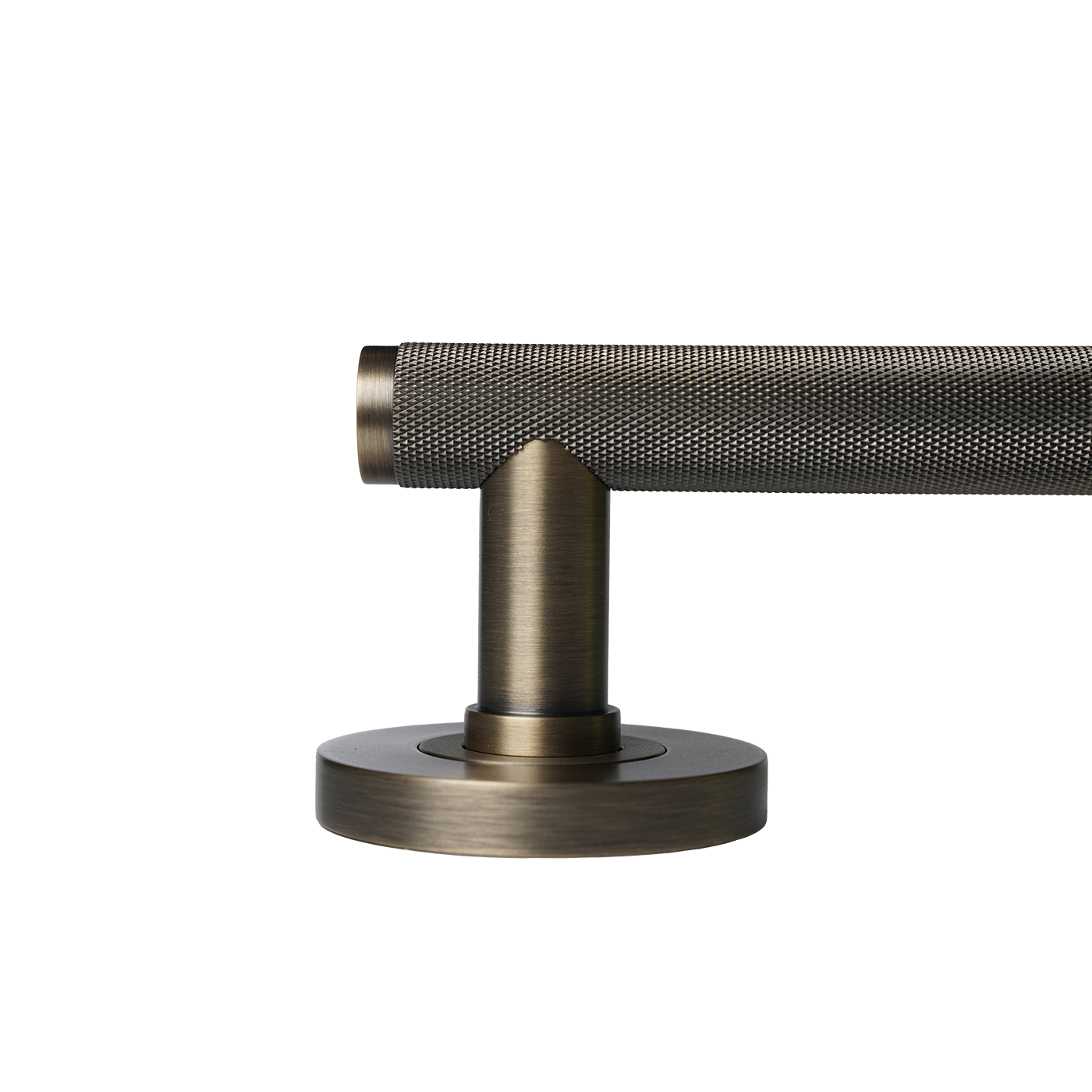 Momo Bellevue Solid Brass Knurled Lever Entrance Set In