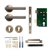 Momo Bellevue Solid Brass Lined Lever Entrance Set In