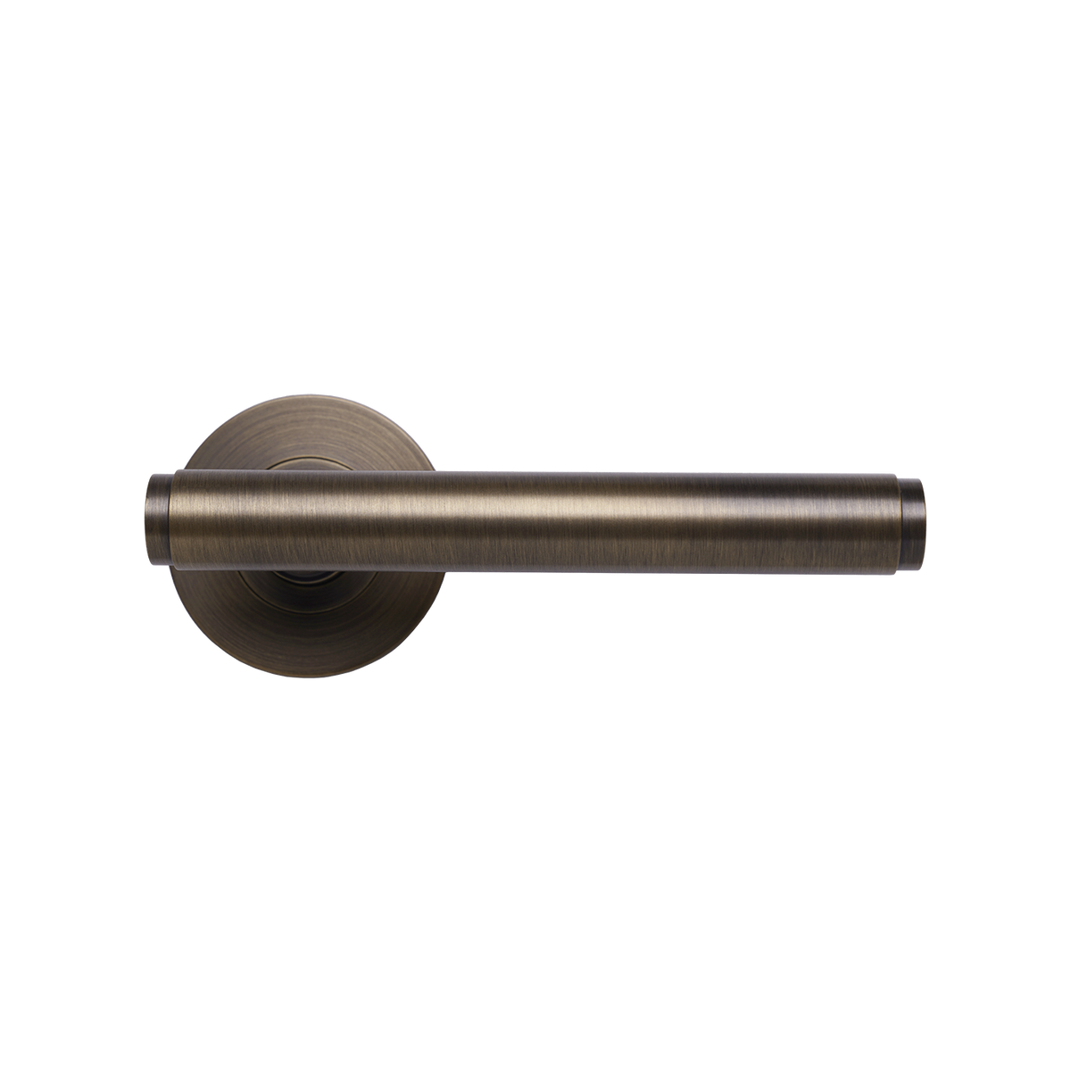 Momo Bellevue Solid Brass Plain Lever Entrance Set In
