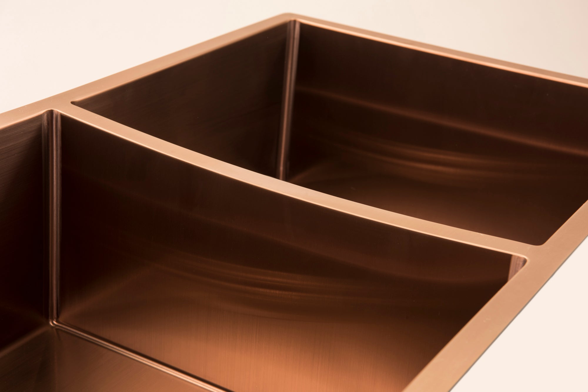 Spectra 1 & 1/2 Bowl Sink