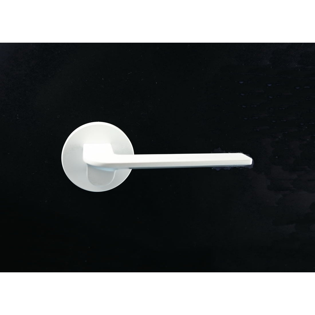 Elgin Matt White Dummy - Left Hand
