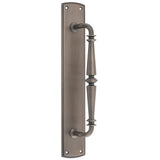 Sarlat Pull Handle on Backplate