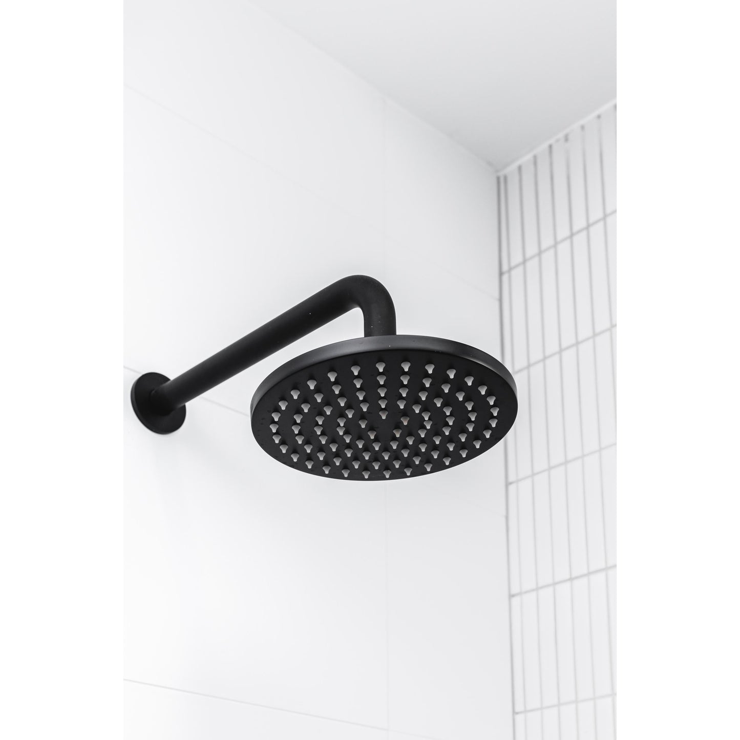 Round Wall Shower Curved Arm 400mm - Matte Black