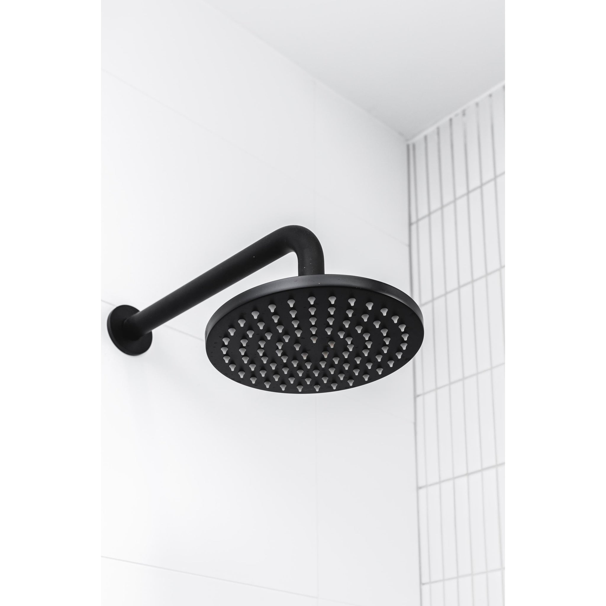 Round Wall Shower Curved Arm 400mm - Matte Black