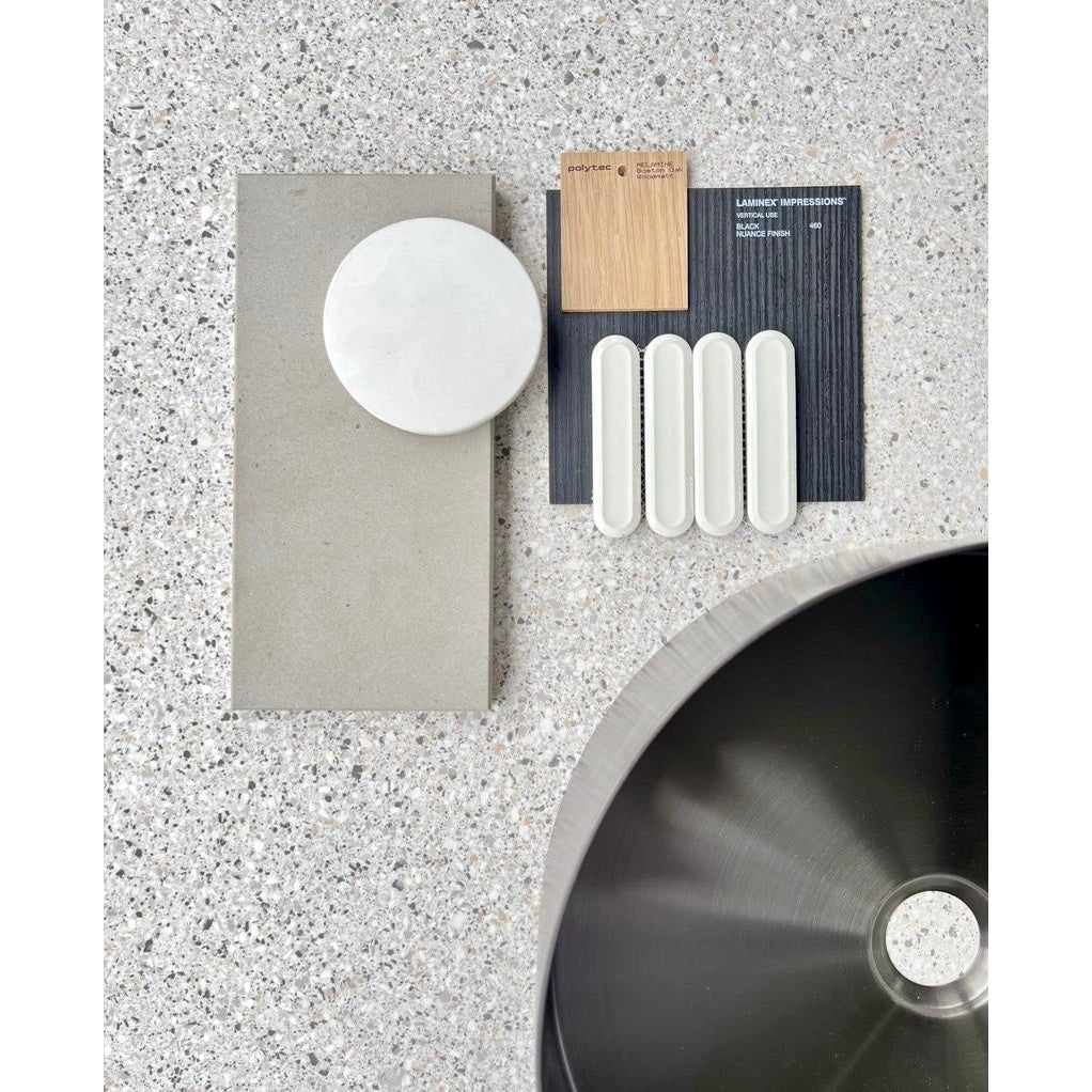 Steel Round Bathroom Basin 380 x 110 - finish and profile close-up