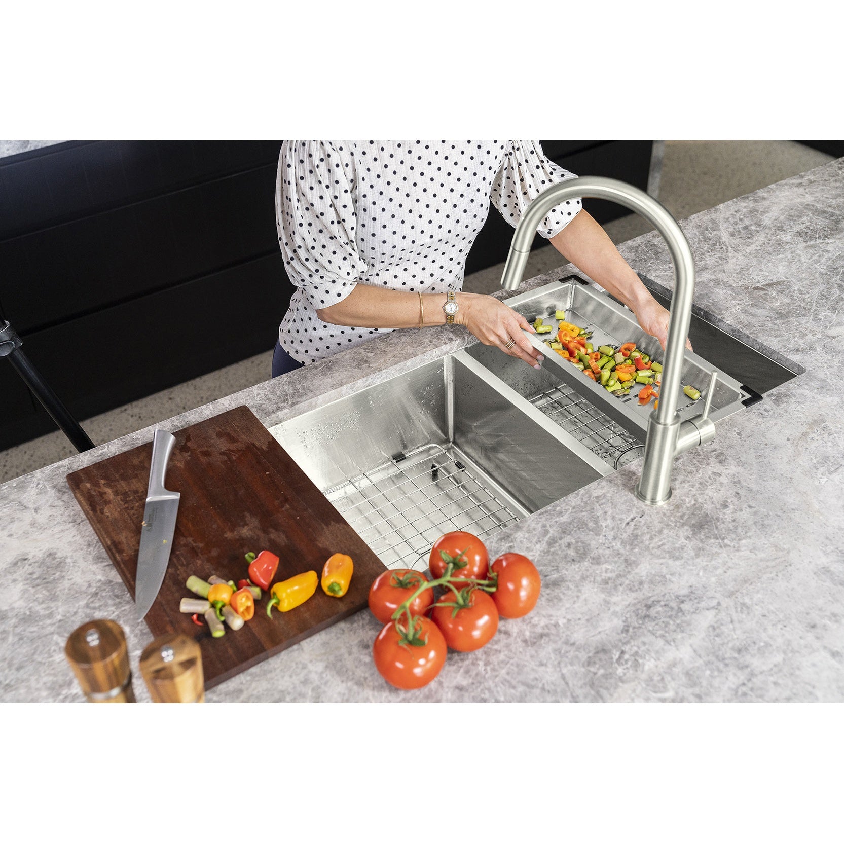 Kitchen Sink Colander - Brushed Nickel