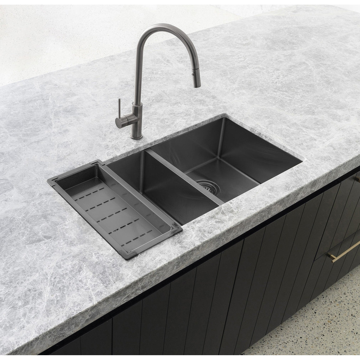 Kitchen Sink Colander - Shadow