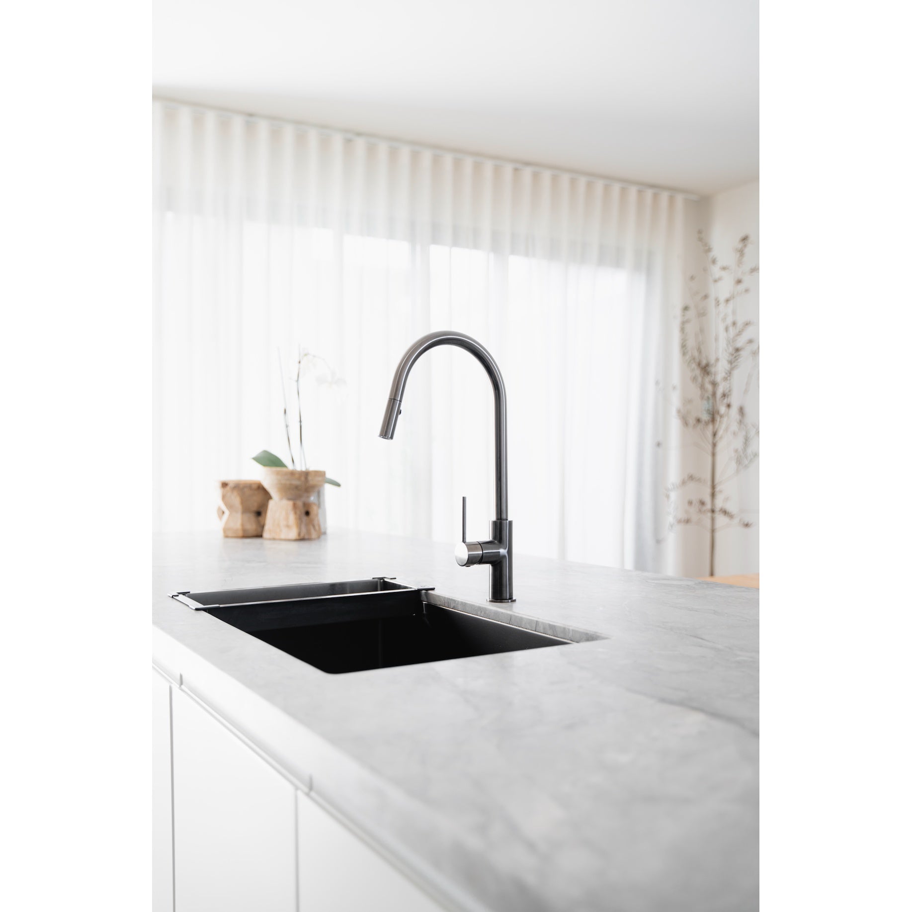 Kitchen Sink Colander - Shadow