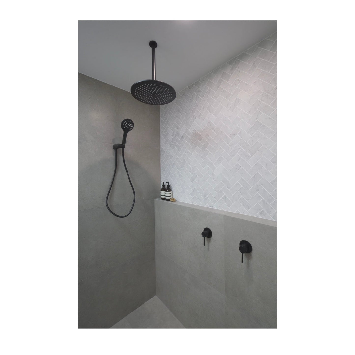 Round Shower Rose 300mm - Matte Black