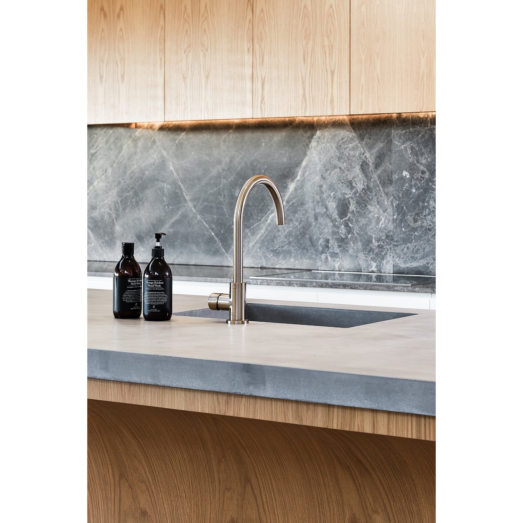 Round Pinless Gooseneck Kitchen Mixer Tap - Champagne