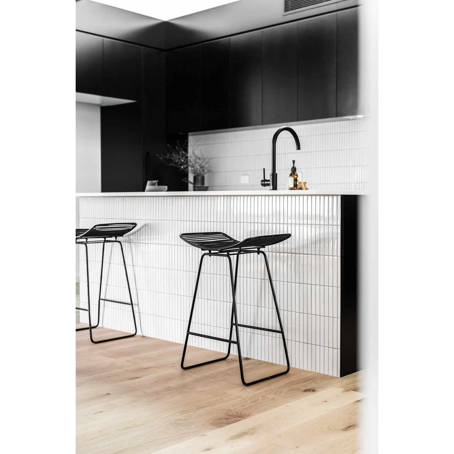 Round Gooseneck Kitchen Mixer Tap - Matte Black