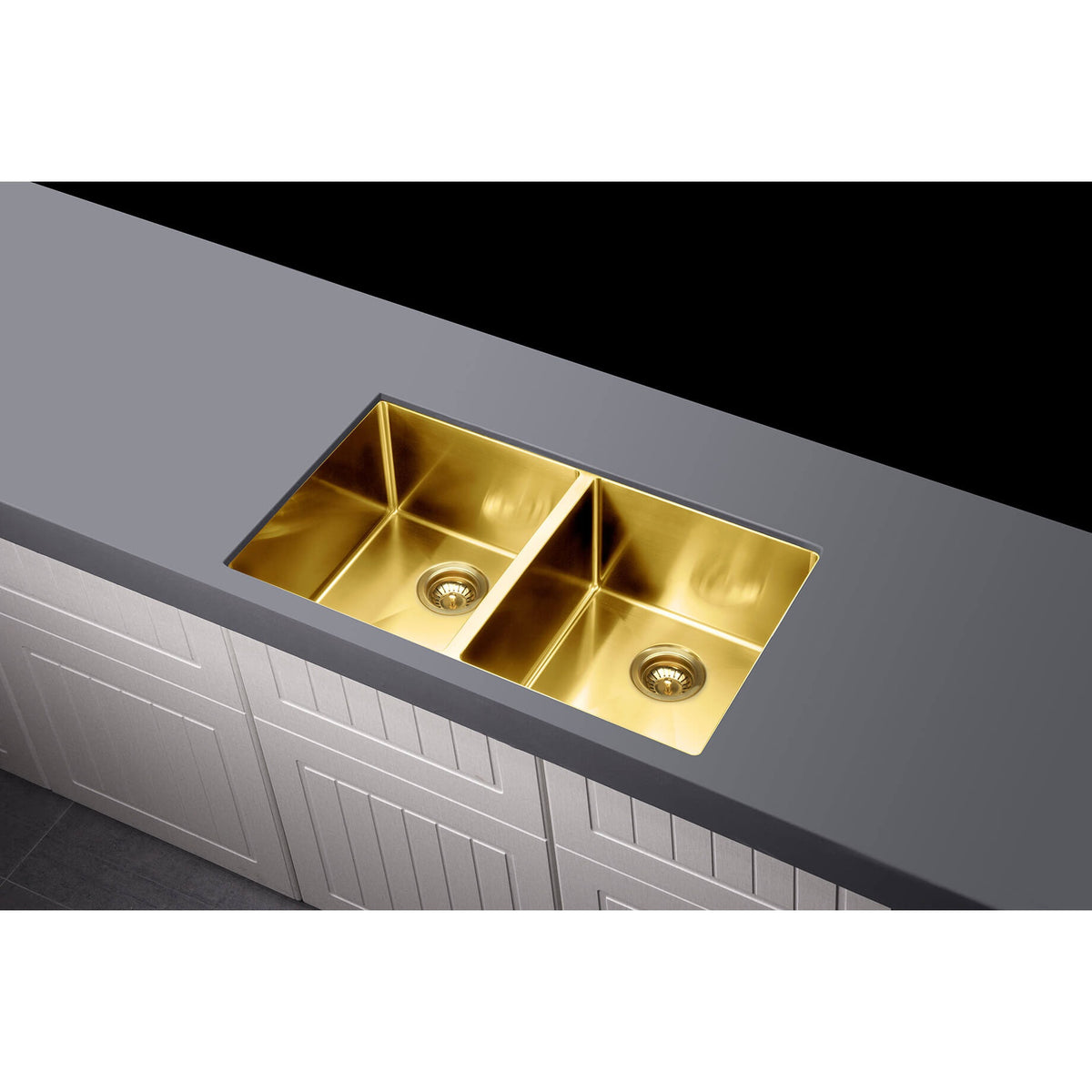 Kitchen Sink Double Bowl 760 x 440 - close-up detail view