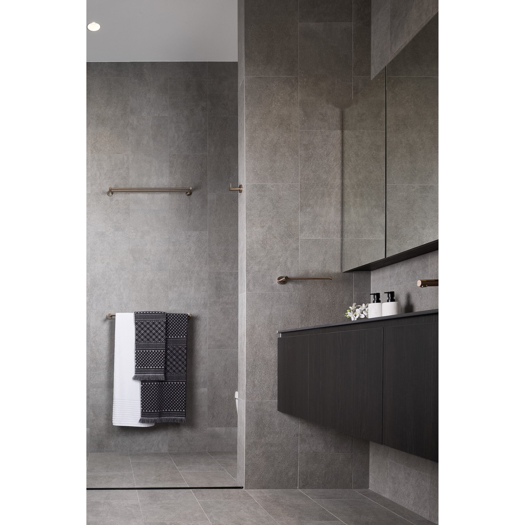 Round Double Towel Rail 600mm - Champagne