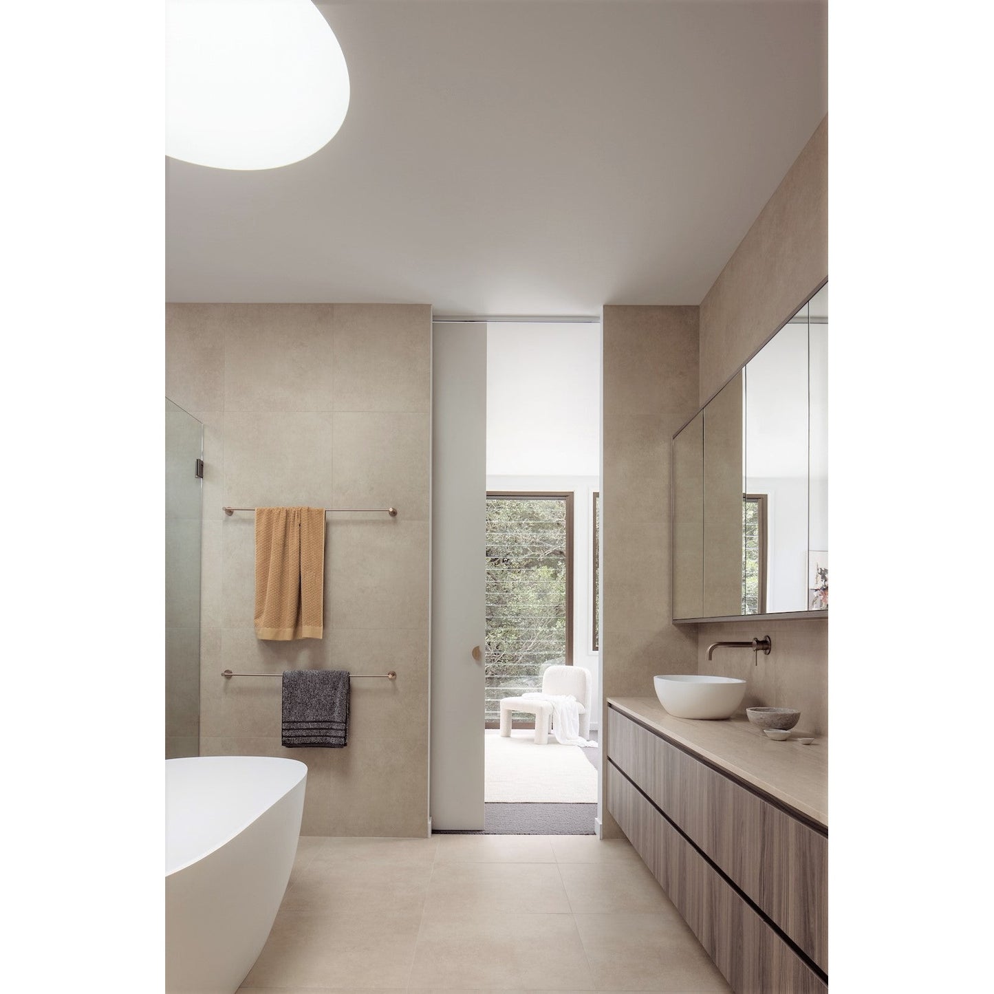 Round Single Towel Rail 900mm - Champagne