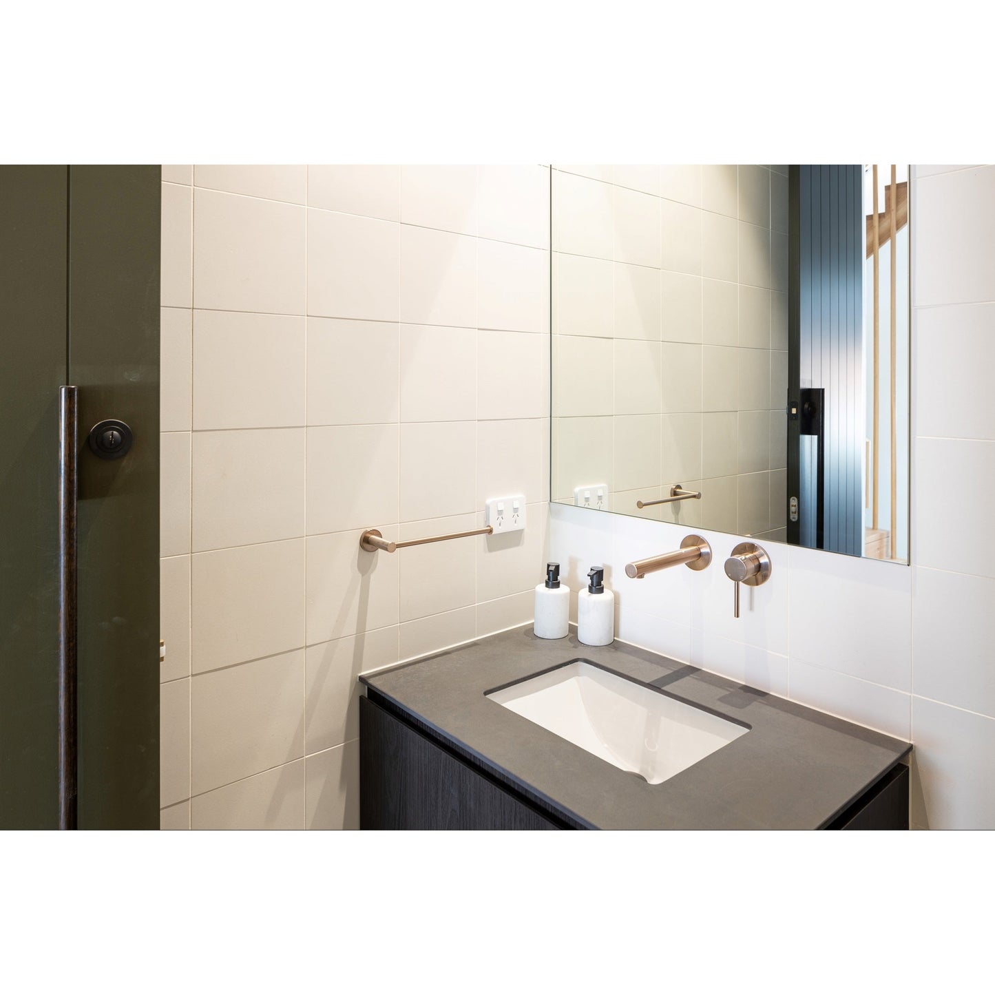 Round Guest Towel Rail - Champagne