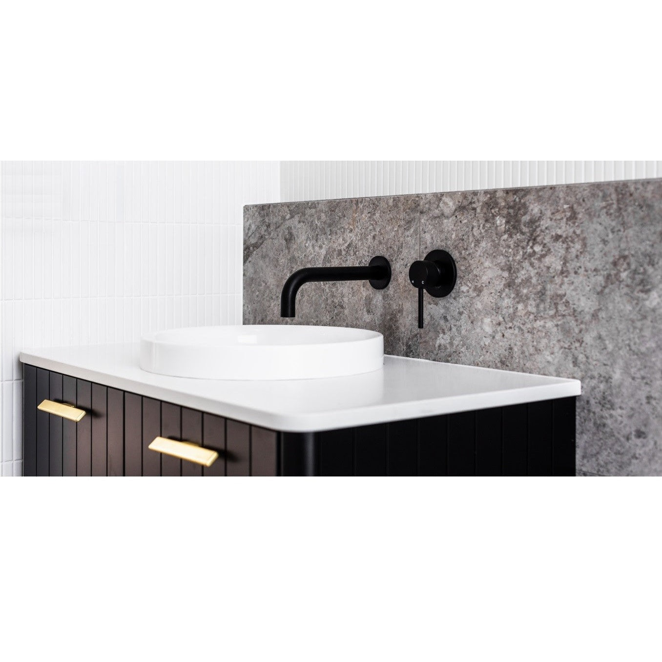 Universal Round Curved Spout - Matte Black