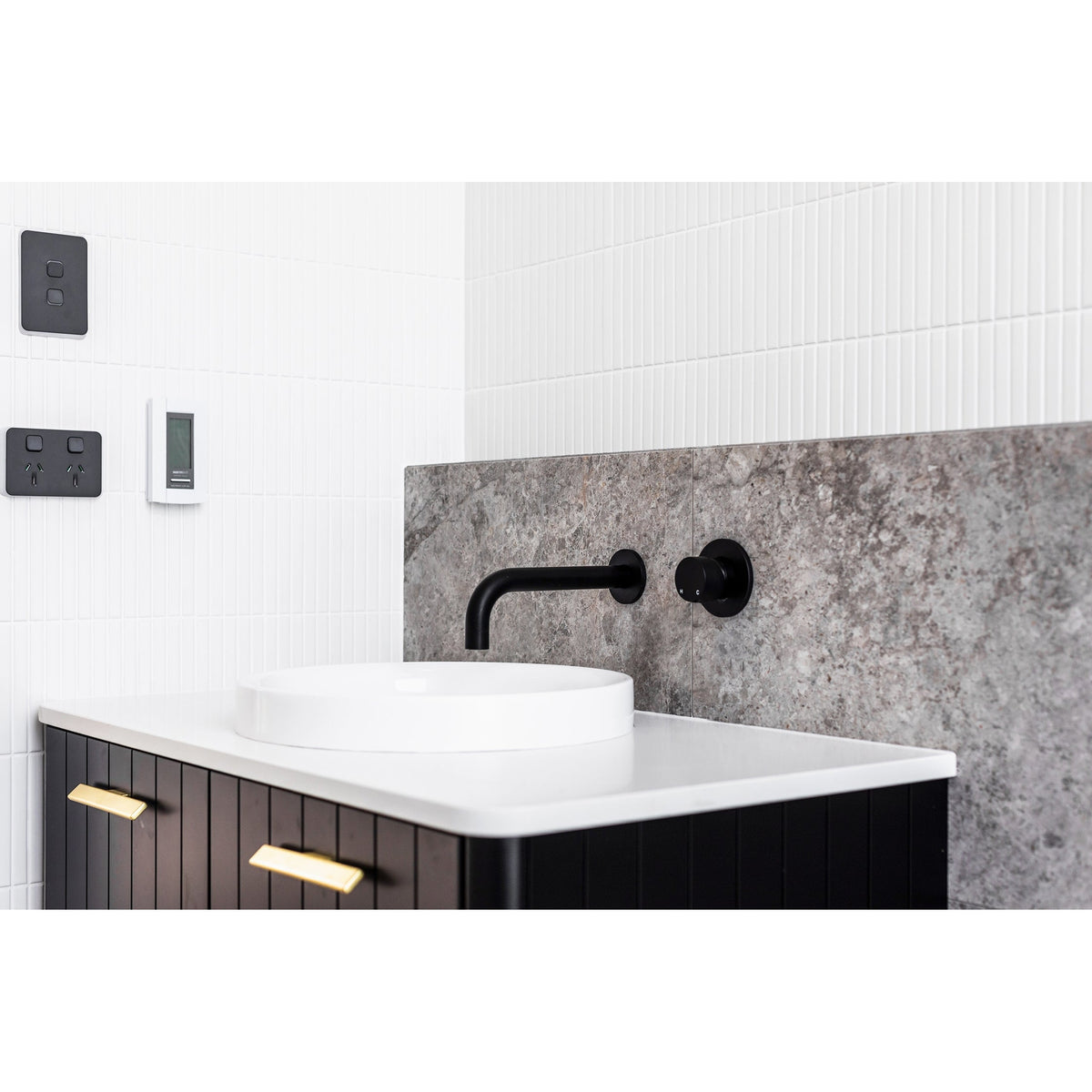 Round Wall Mixer Pinless Handle Finish Kit - Matte Black