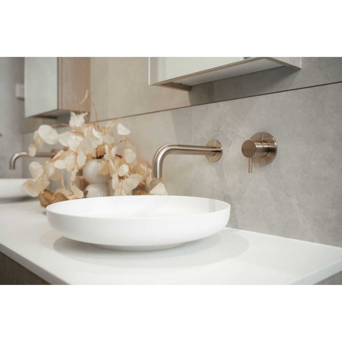 Round Wall Mixer Short Pin-lever Finish Kit in Polished Chrome - finish and profile close-up