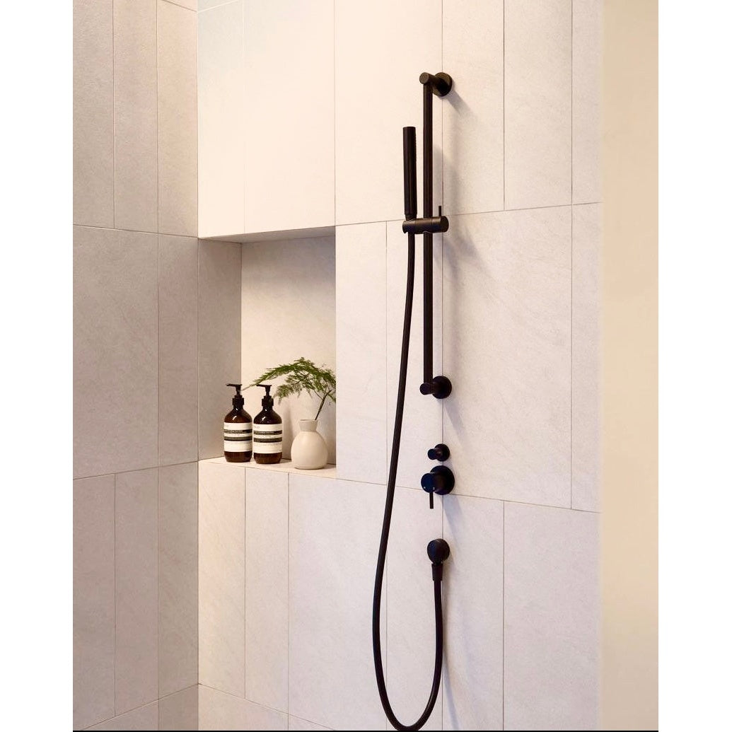 Round Diverter Mixer Finish Kit - side profile view