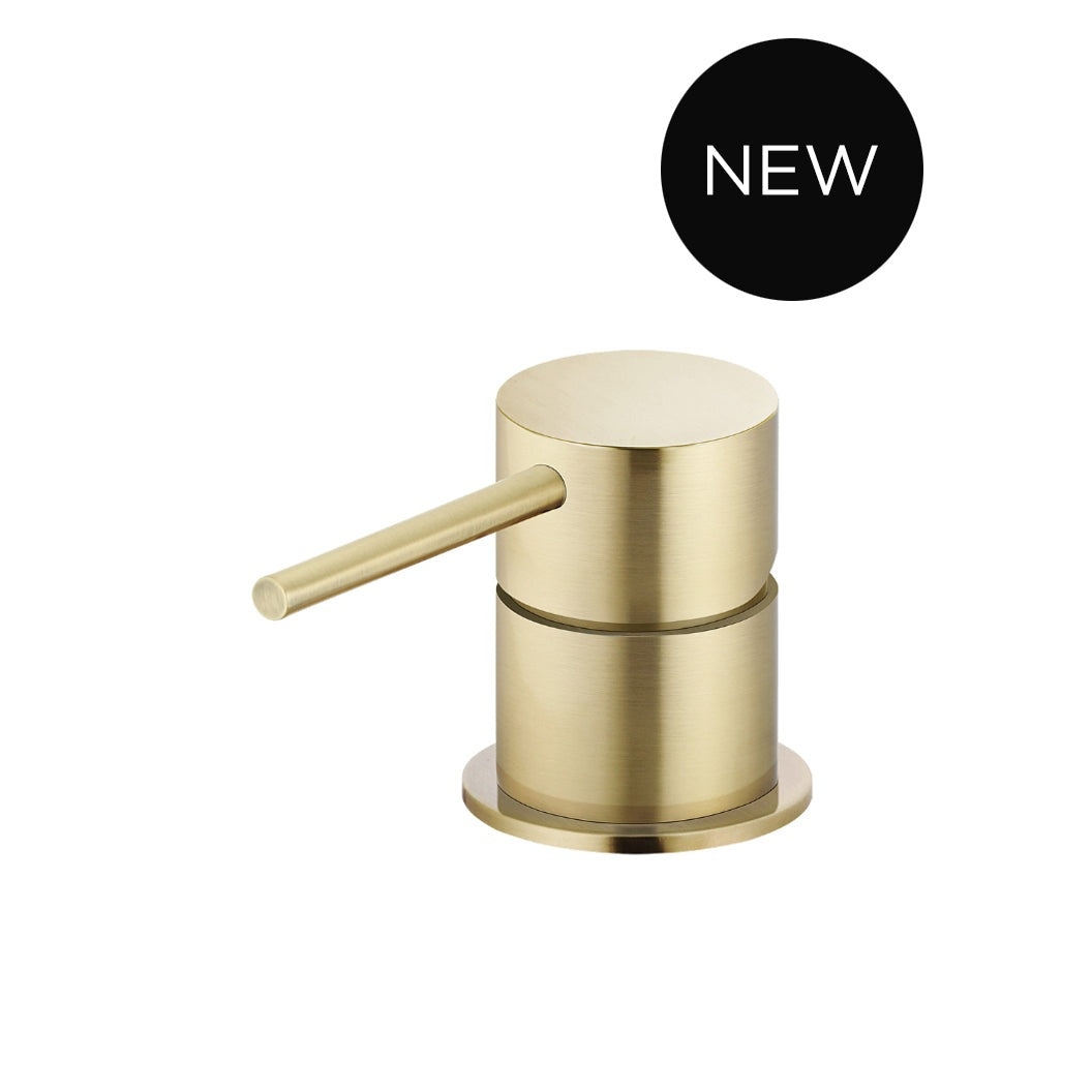 Round Deck Mounted Mixer - finish and profile close-up (15 of 40)