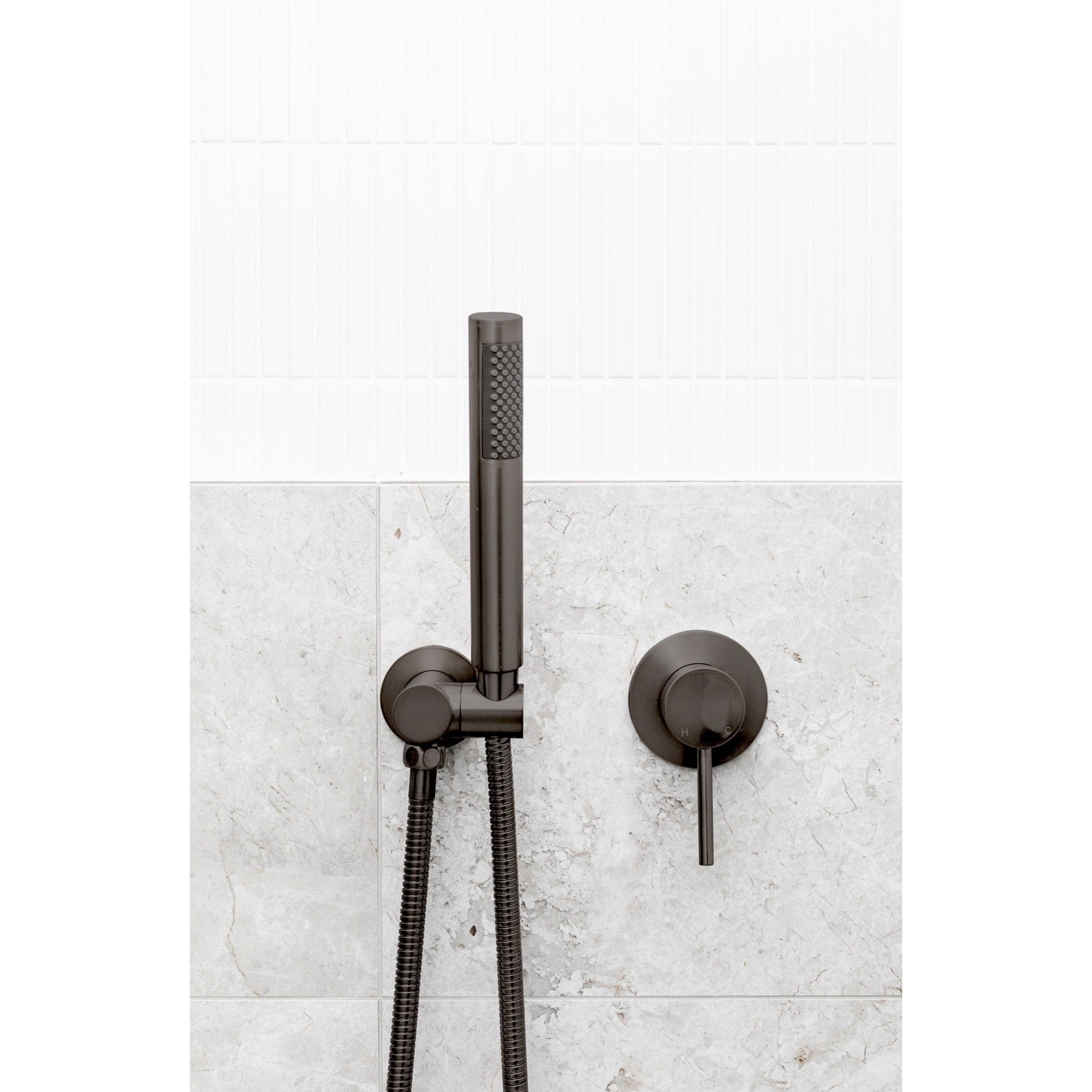 Round Shower on Bracket - Shadow