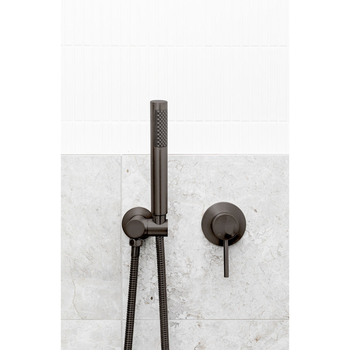 Round Shower on Bracket - Shadow