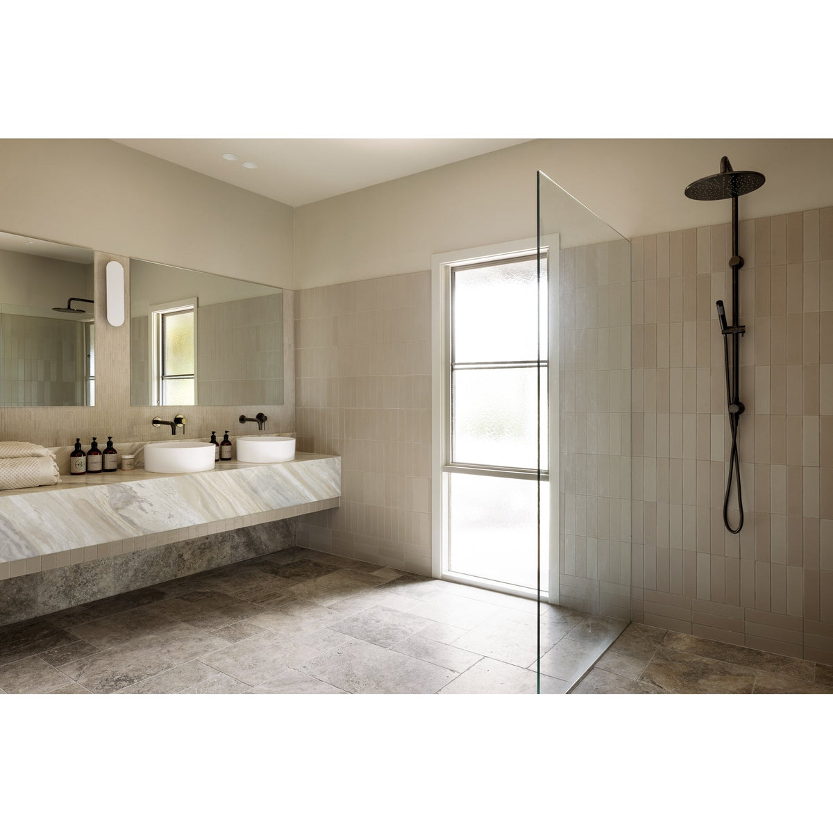 Round Combination Shower Rail, 300mm Rose, Single Function Hand Shower - Shadow