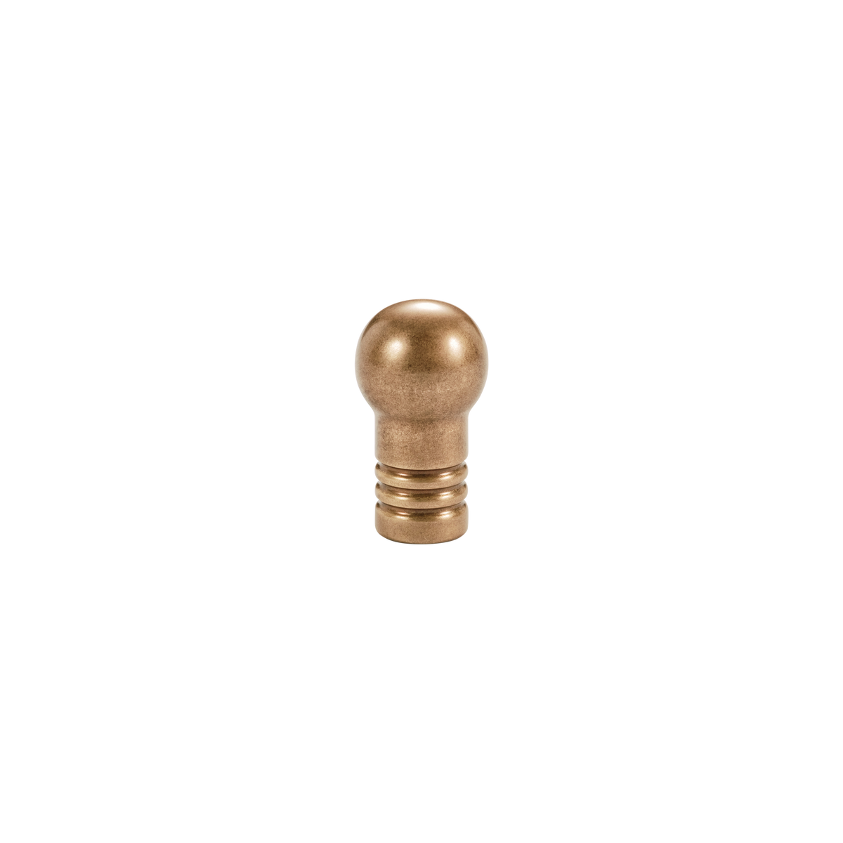 Momo Parla Knob 20mm in Old Burnished Brass - close-up detail view