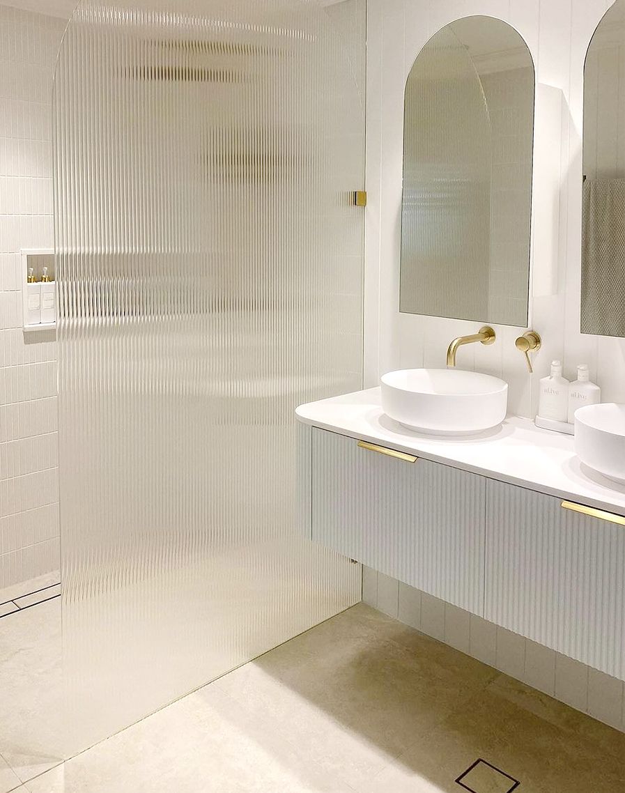 Bondi 1500mm Satin White Fluted Wall Hung Curve Vanity