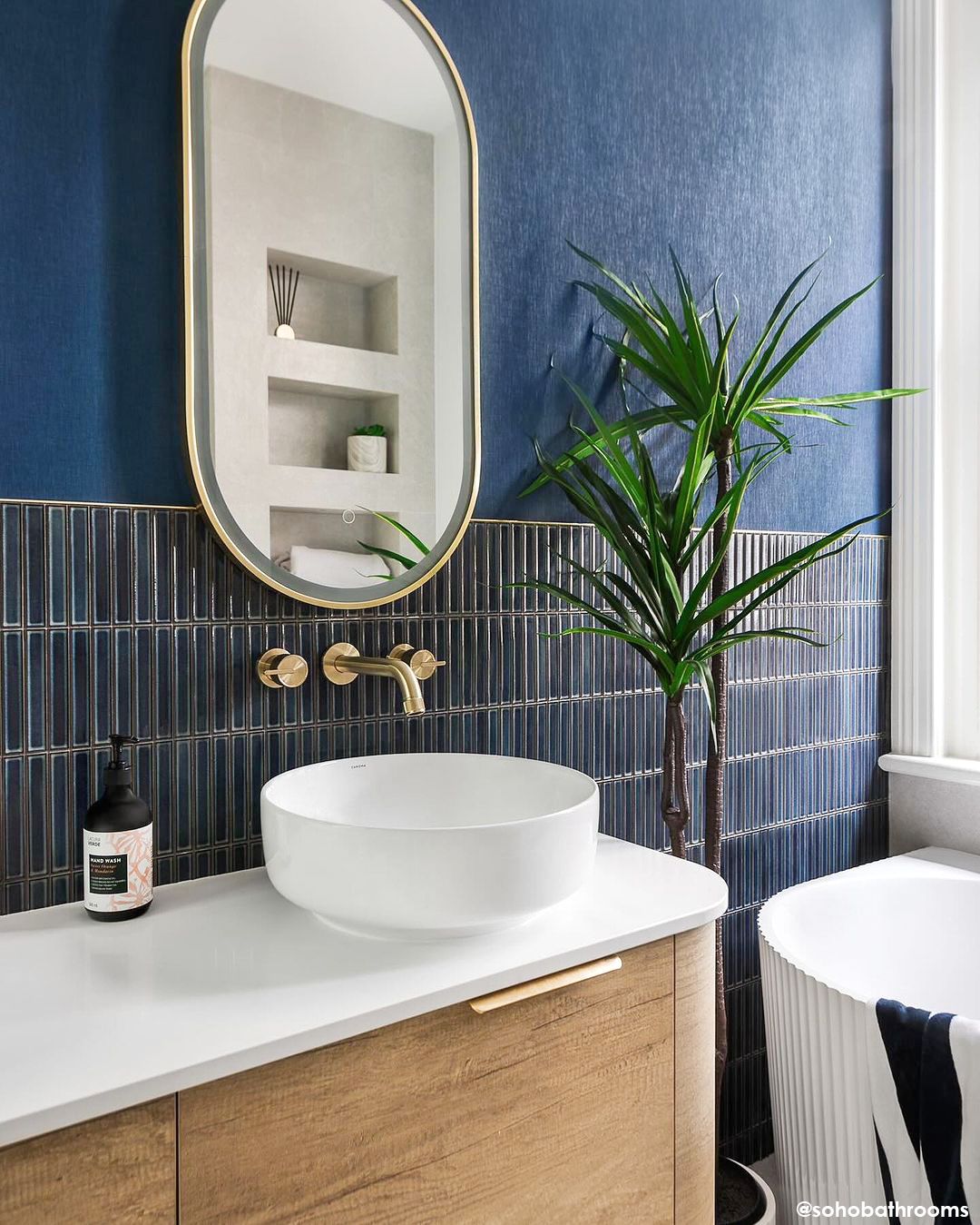 Bondi 1500mm Natural Oak Wall Hung Curve Vanity - full product view