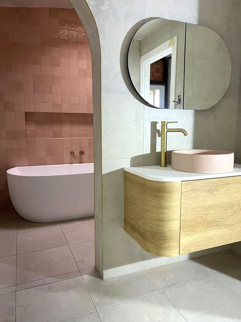 Bondi 900mm Natural Oak Wall Hung Curve Vanity - rear mounting detail
