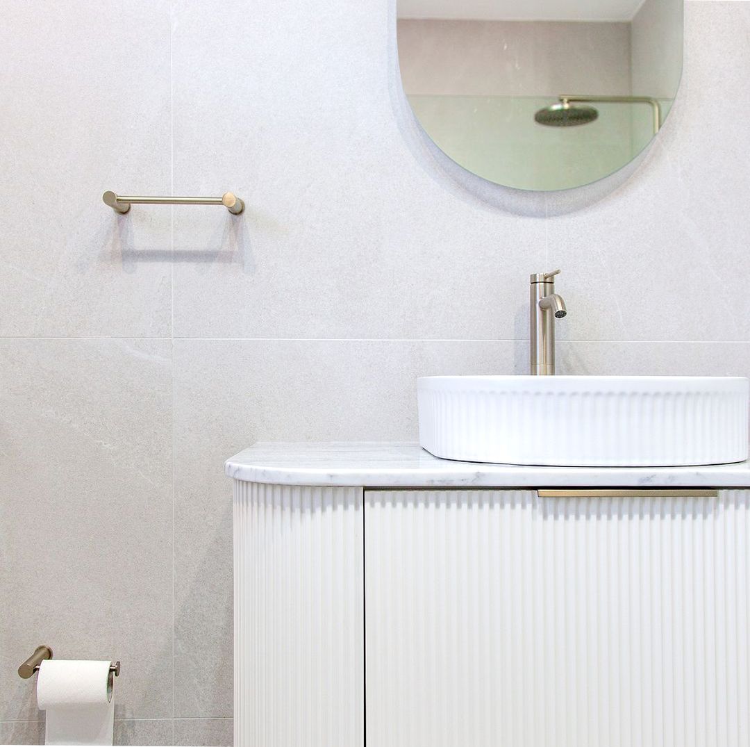 Bondi 1500mm Satin White Fluted Wall Hung Curve Vanity