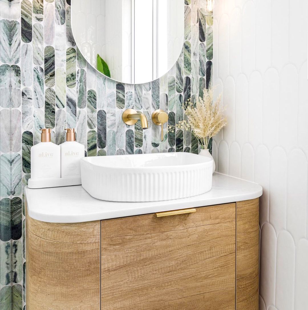 Archie 415x365x100 Gloss White Fluted Basin - side profile view