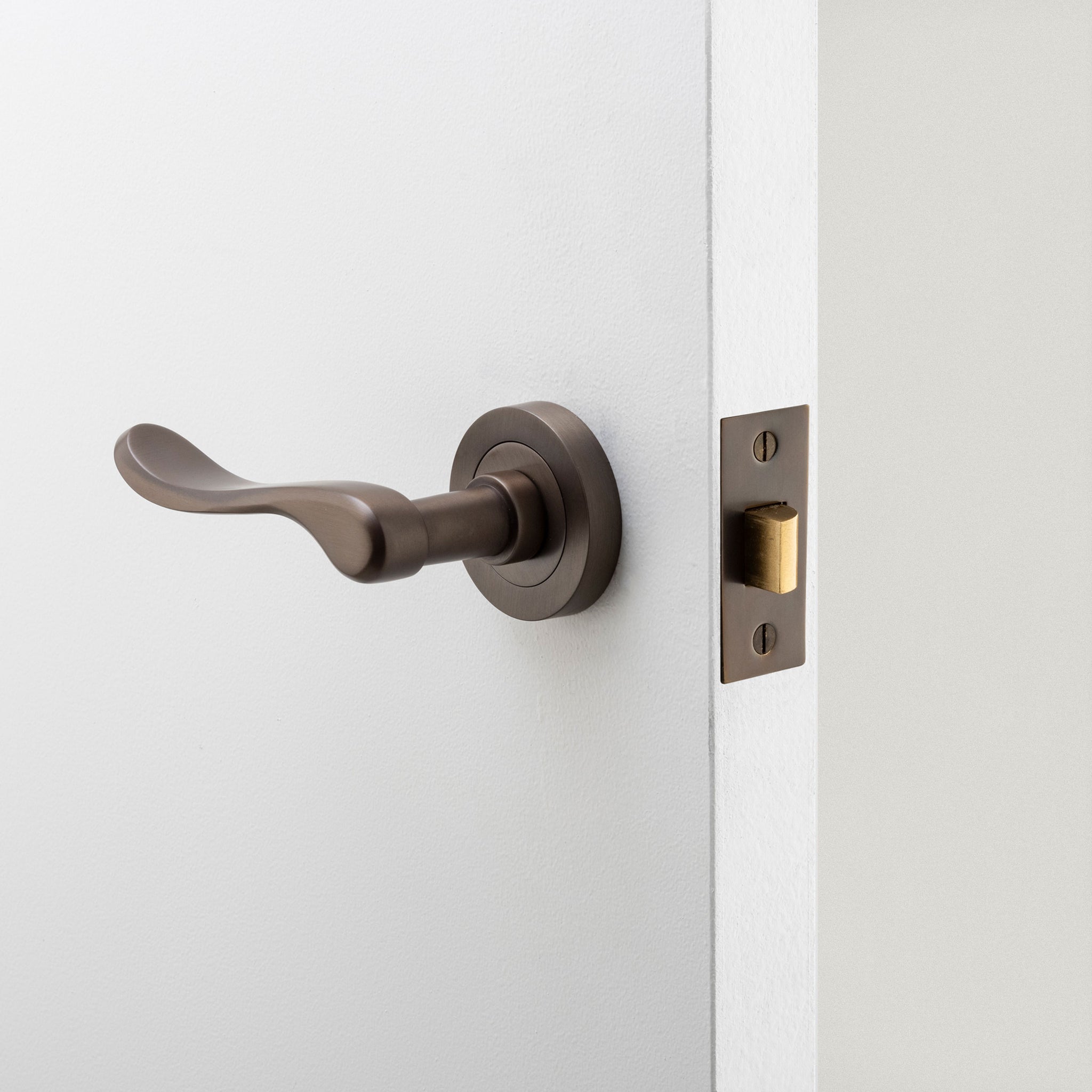 Stirling Lever - Round Rose