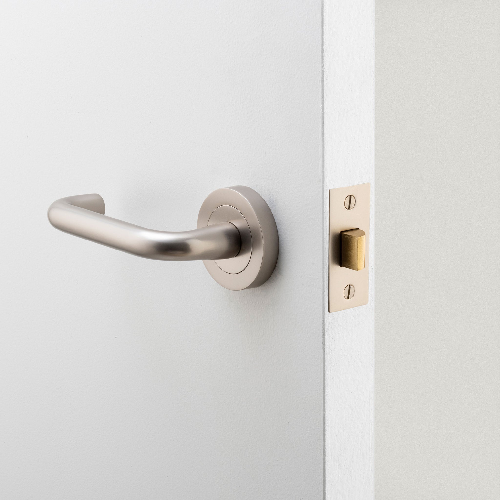Oslo Lever - Round Rose