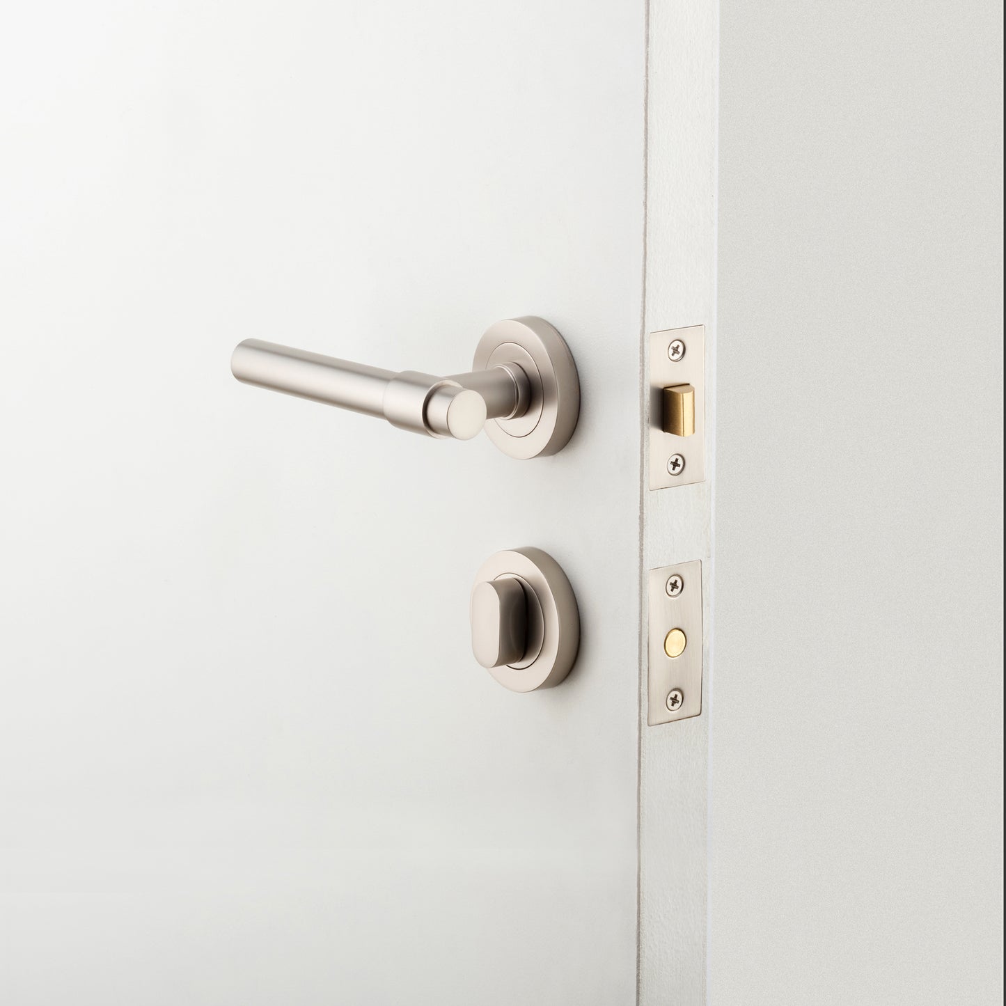 Helsinki Lever - Round Rose Privacy Kit with Separate Privacy Turn